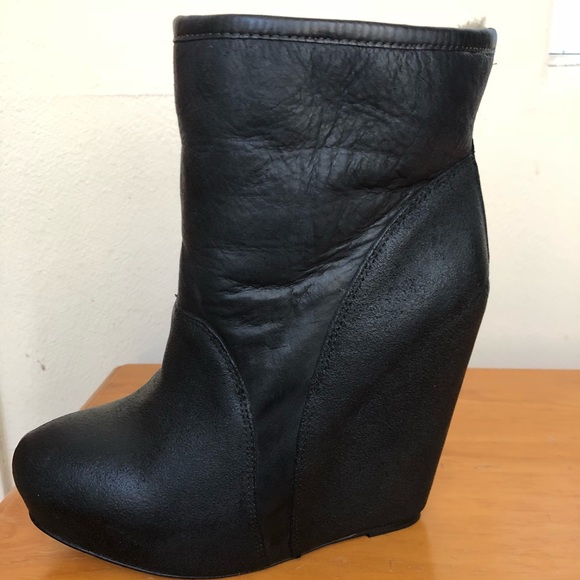 koolaburra wedge boots